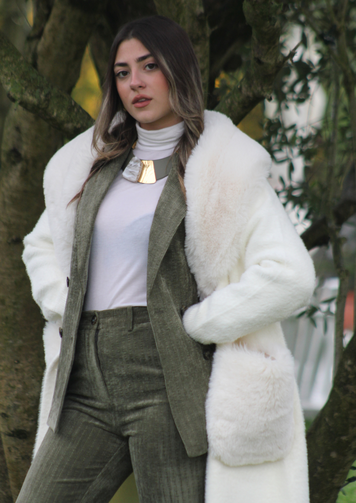 Cappotto maglia panna con pelliccia