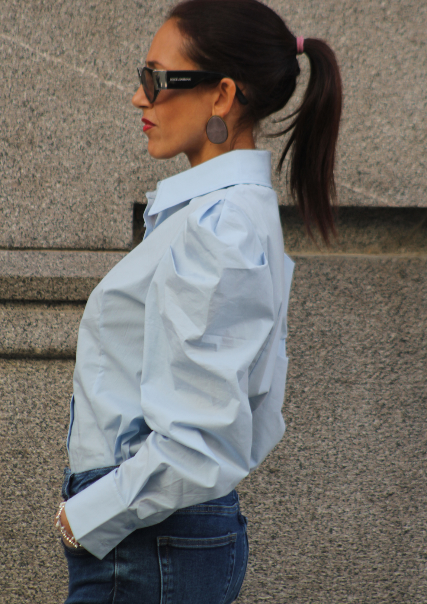 Camicia turchese spalle sbuffo