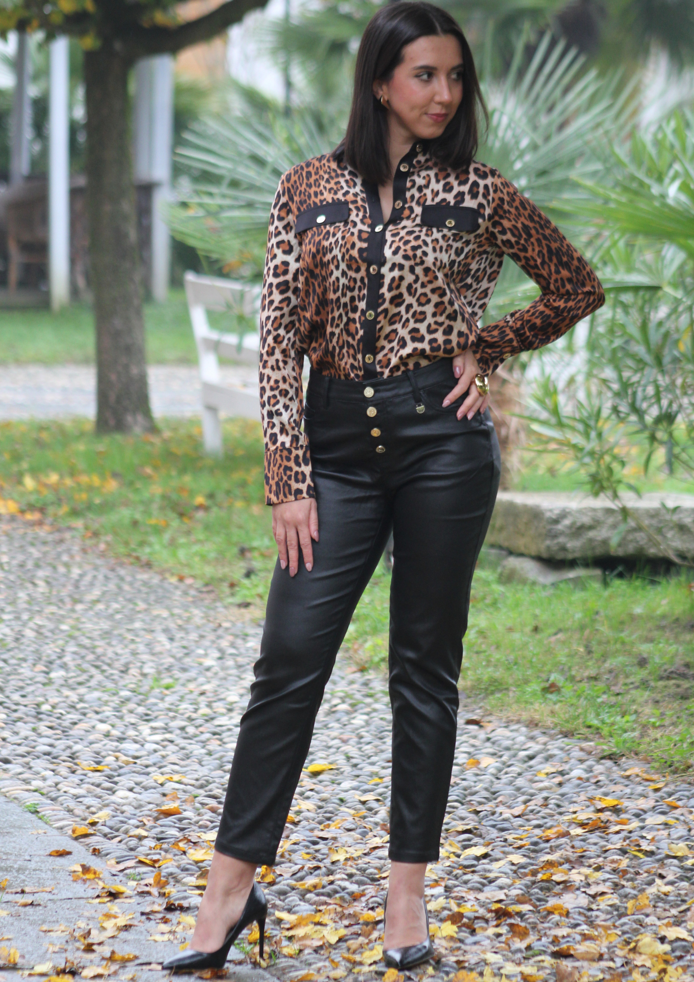 Pantalone nero ecopelle