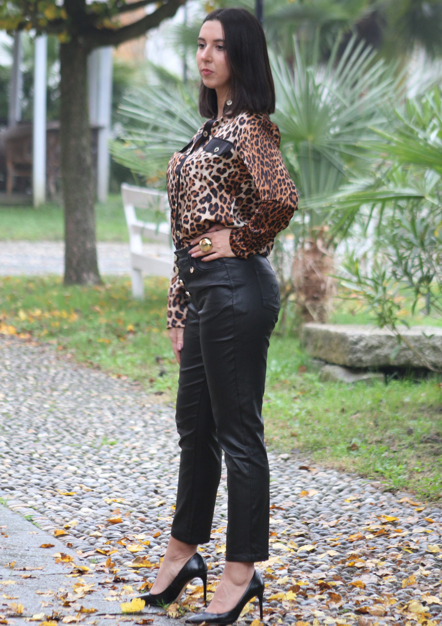 Pantalone nero ecopelle