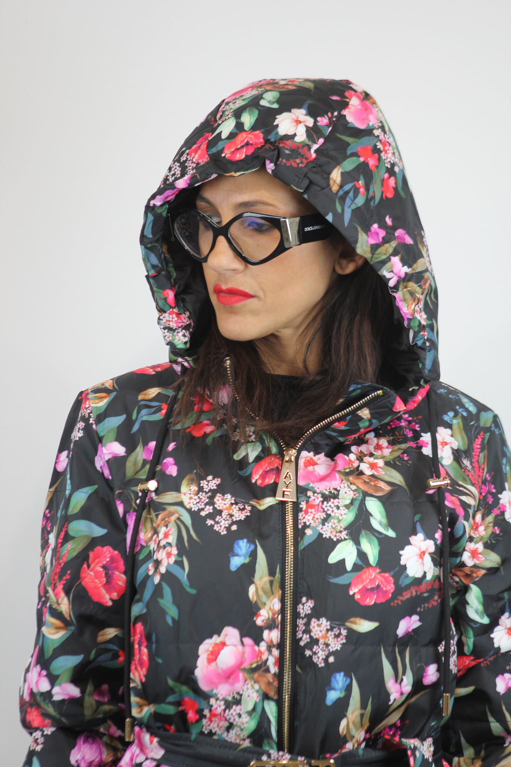 Giacca piumino midi stampato fiori con cintura