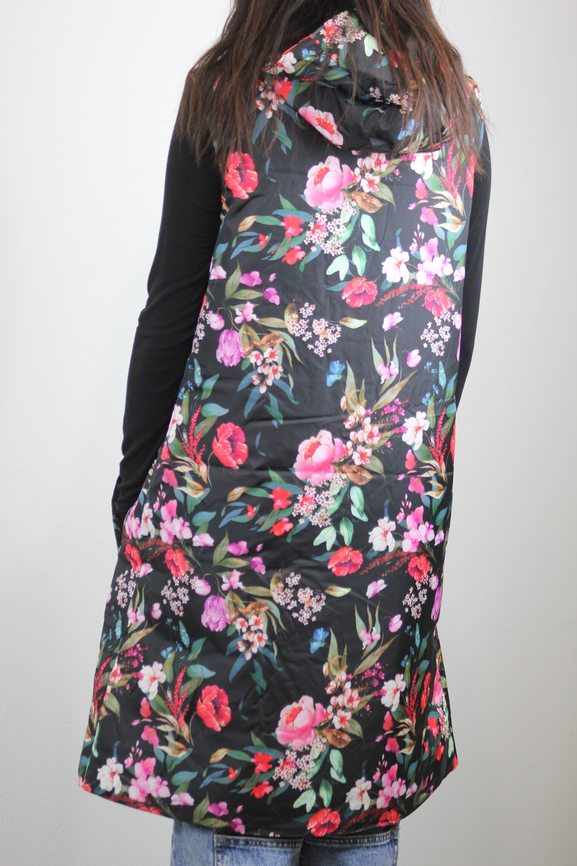 Gilet piumino lungo stampato fiori