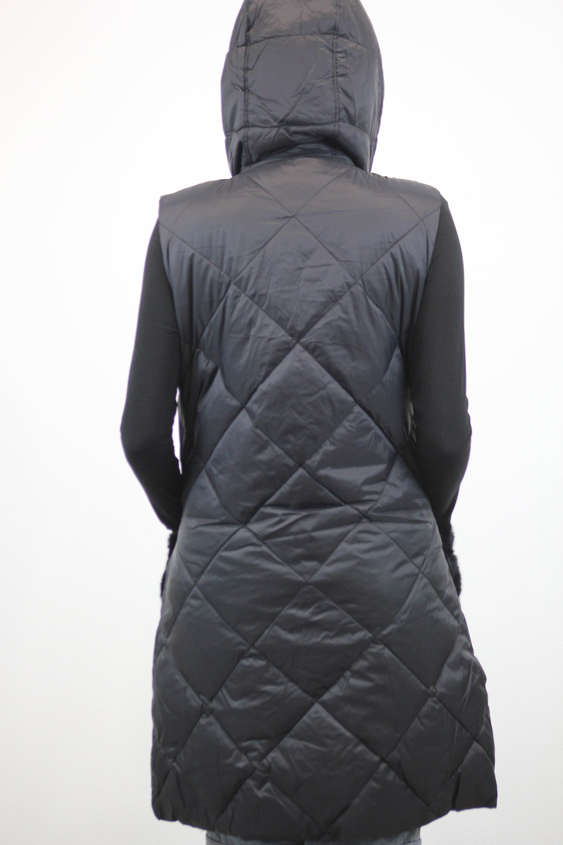 Gilet piumino tasche in pelliccia nero