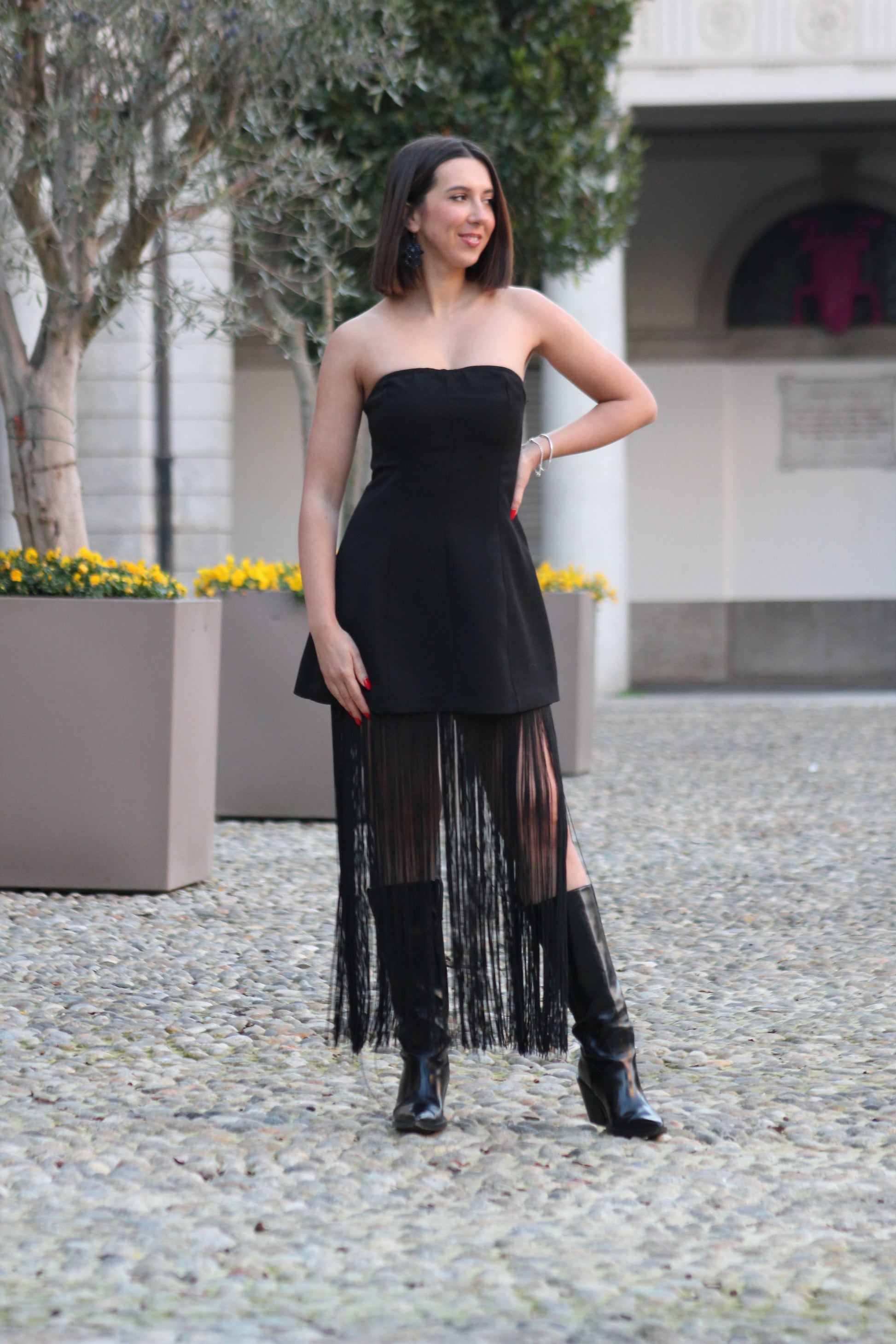 Abito corpetto frange nero