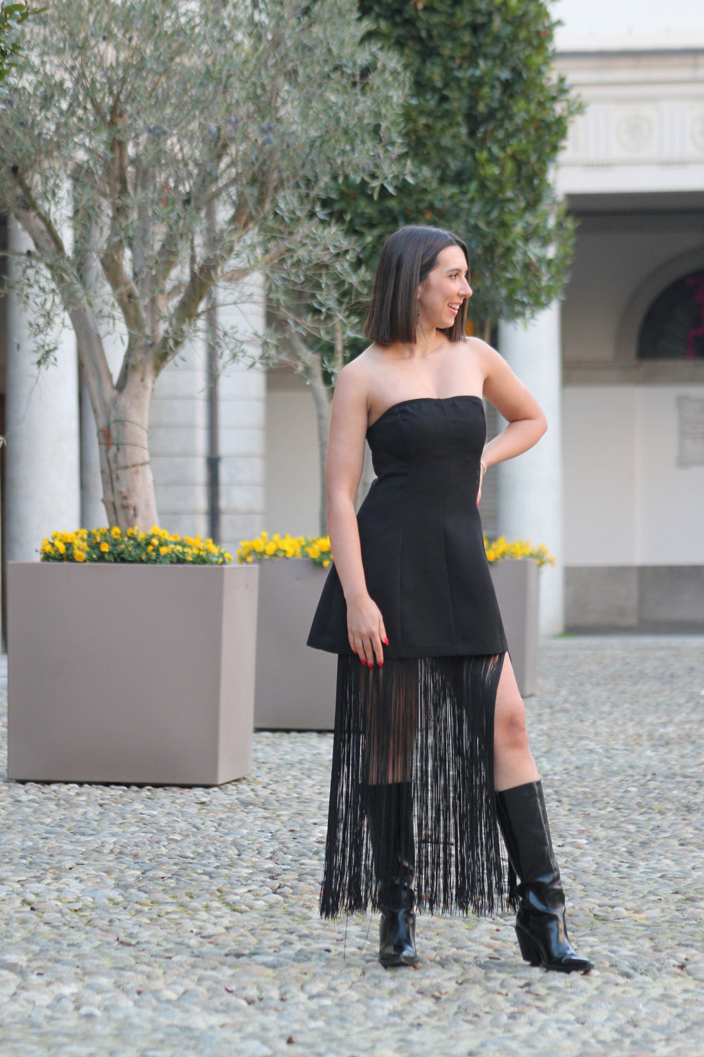 Abito corpetto frange nero